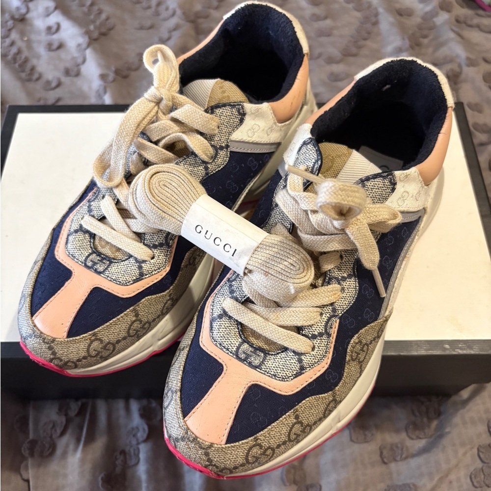 Gucci Cream and Blue Sneakers Luxury Design